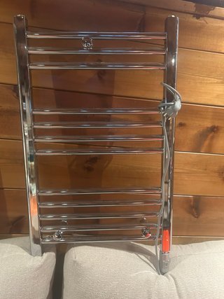 Radiador Toallero Eléctrico 400W