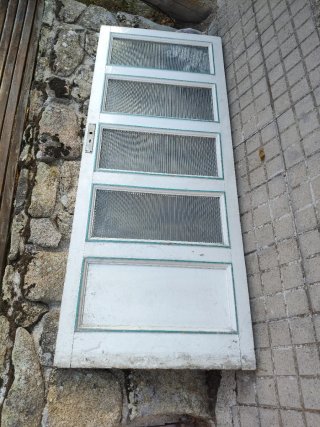 URGE SE REGALA Puerta Antigua de Madera