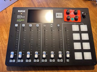 Rode Rodecaster Pro , Nuevo + Regalo