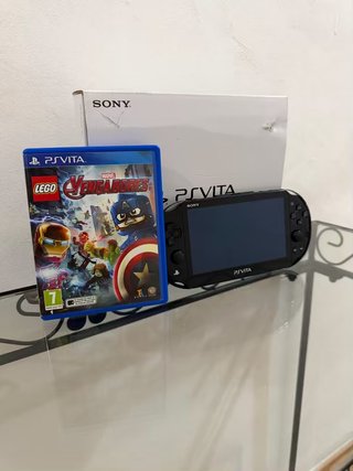 PlayStation Vita + LEGO Marvel Vengadores