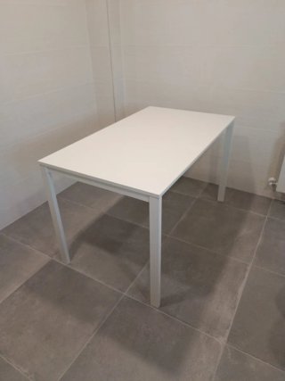 Mesa Ikea VIHALS Blanca