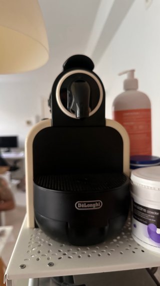Cafetera de cápsulas DeLonghi