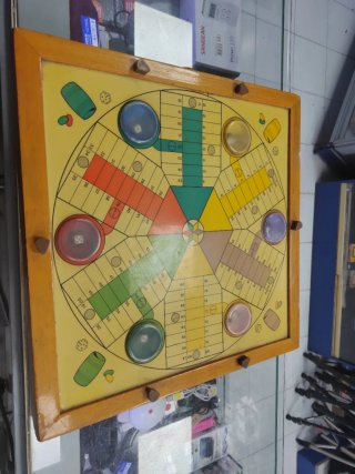 Juego de Parchís de Madera