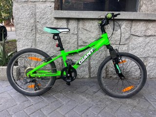 Bicicleta Infantil Giant Verde