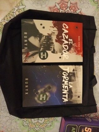 Libro nuevo sin uso ...La tormenta y el cazador