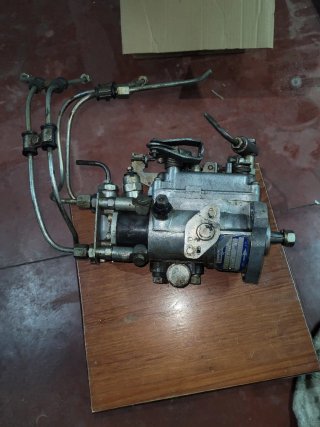 Bomba de inyección Land Rover Santana 2.5