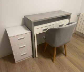 Escritorio extensible con cajonera