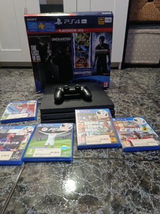PS4 Pro 1TB con Mando y Juegos