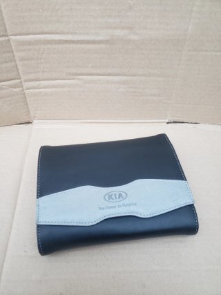 Carpeta de documentación Kia