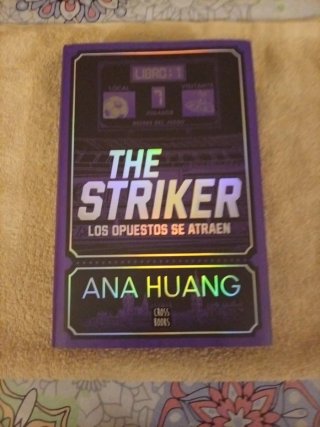 The striker: los opuestos se atraen