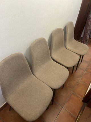 Set de 4 sillas de comedor beige