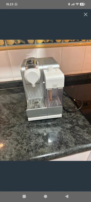 Cafetera Expreso Nespresso