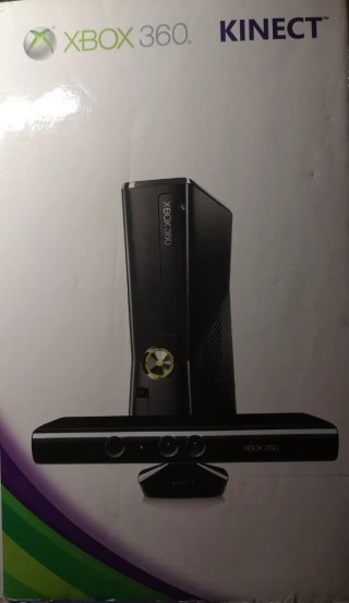 Xbox 360 Slim completa en caja, con kinect y juego