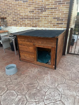 Caseta para Perros Grande de Madera