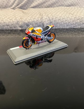 Maqueta Honda RC213V Marc Márquez
