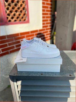 Nike Air Force 1 Low '07 Talla 37.5