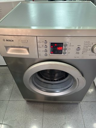 Lavadora Bosch Serie 4 Inox 7 Kg