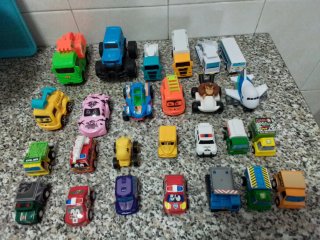 Lote de 26 coches de juguete