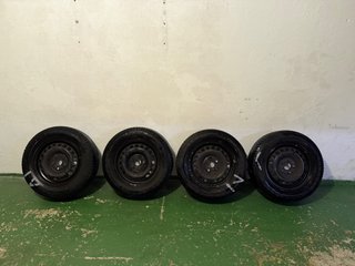 Set de 4 Llantas con Neumáticos y tapacubos