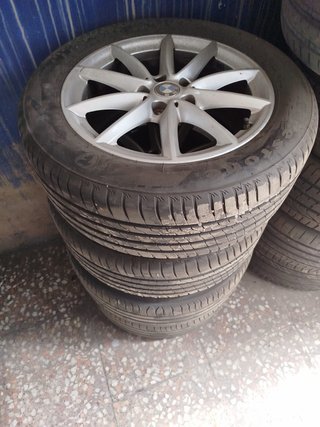 4 Llantas con Neumáticos BMW 17 pulgadas