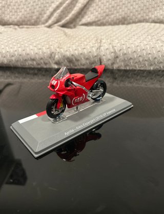 Maqueta Moto Aprilia Aleix Espargaró (2018)