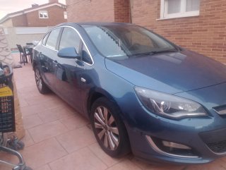 Opel Astra 2012