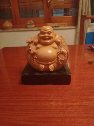 Figura de Buda 18x15 cm