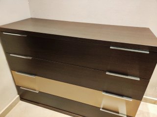 Cómoda de madera