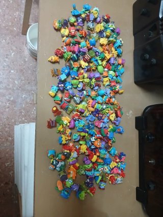 Lote de figuras Superthings