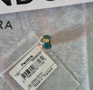 Pandora. Charm Olas y Pez Reluciente.