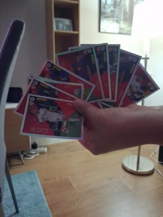 Lote 123 cromos Liga 26/27 + 2 extra stickers.