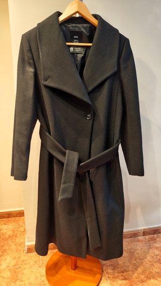 Abrigo largo negro Mango Talla L