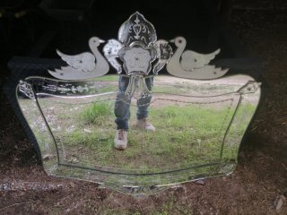 Espejo Antiguo con Decoración de Cisnes