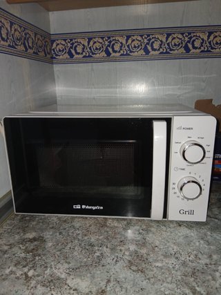 Microondas Orbegozo con Grill