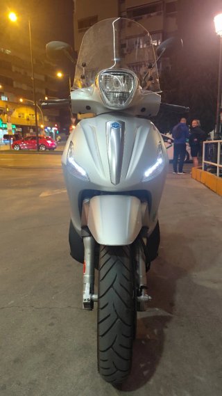 Piaggio Beverly 300