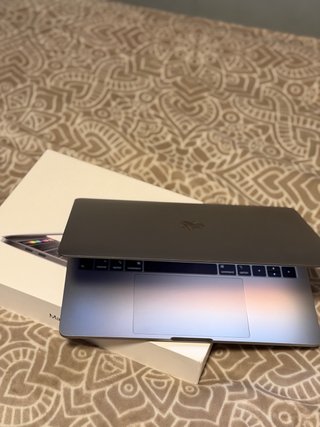 MacBook Pro 2019 Gris Espacial