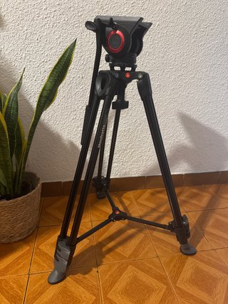 Trípode Manfrotto MVT502AM con Cabezal MVH500AH