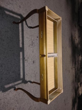 Consola de madera de pino
