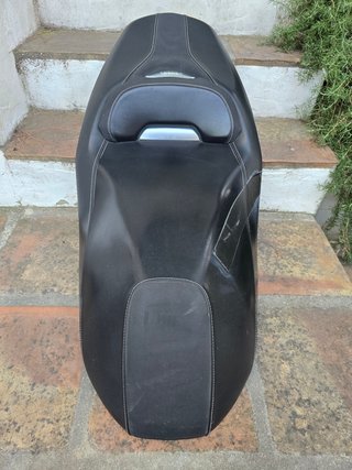 Sillón original Yamaha X-MAX 125 / 300 / 400