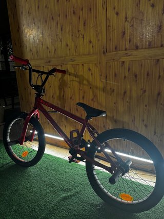 Bicicleta BMX Roja para Niño