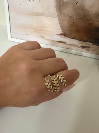 Anillo Dorado Estilo Griego