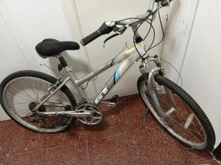Bicicleta de Montaña GT Tiene q cambiar dls ruedas