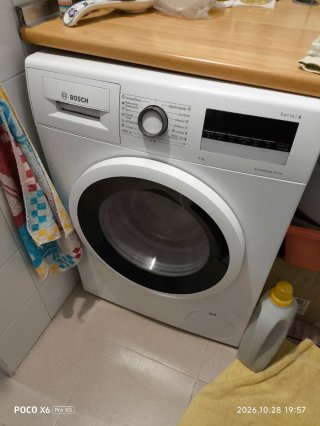 Lavadora Bosch Serie 4 EcoSilence Drive. Puert. ro