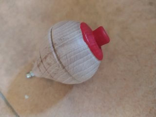 Peonza de madera clásica