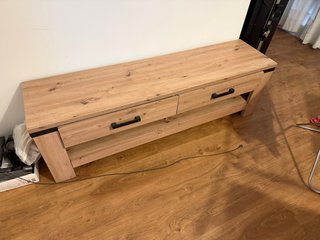 Mueble de TV de Madera con Cajones