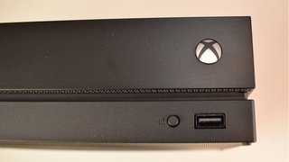 Xbox One X 1TB Negro + mando blanco xbox