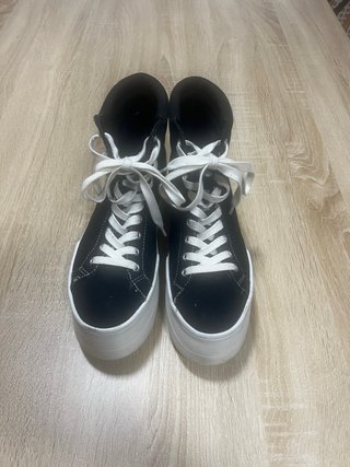 Zapatillas Bota Plataforma Bershka Negras