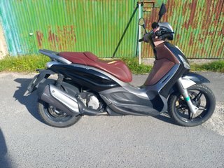 Piaggio Beverly 350