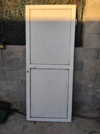 Puerta de Aluminio Blanca