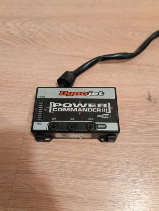 Centralita Dynojet Power Commander III USB